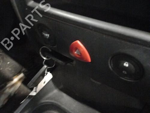 Used Warning switch RENAULT MEGANE II (BM0/1_, CM0/1_) 1.4 16V (BM0B, CM0B) (98 hp) 27382704
