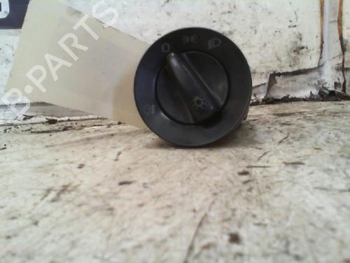 Used Headlight switch VW POLO (6N2) 1.4 TDI (75 hp) 21974102