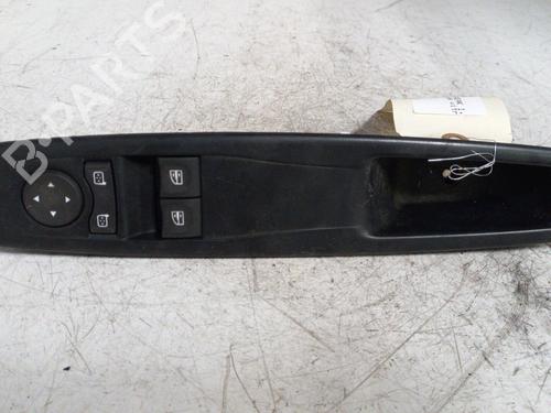 Left front window switch RENAULT MEGANE III Grandtour (KZ0/1) 1.2 TCe (KZ2B, KZ11) | BP21981598I27 