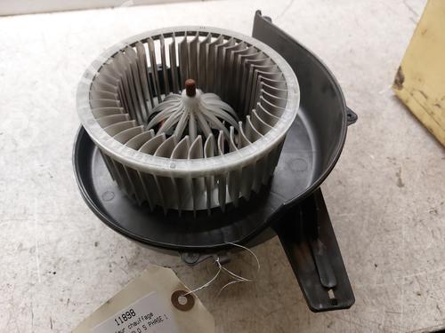 Used Heater blower motor VW POLO V (6R1, 6C1) 1.6 TDI (90 hp) 21994887