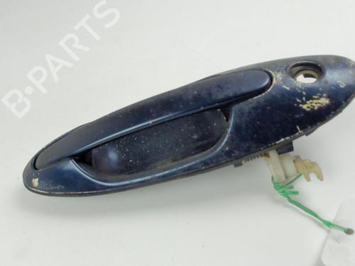 Used Front right exterior door handle HYUNDAI SONATA IV (EF) 2.5 V6 24V (160 hp) 21235998