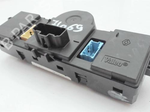 Used Climate control Climate control RENAULT CLIO III (BR0/1, CR0/1) 1.6 16V (BR05, BR0B, BR0Y, BR15, BR1J, BR1M, BR1Y, CR0B,... (112 hp) 20427961 20427961