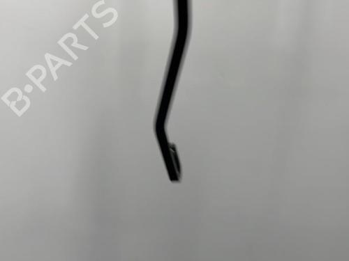 Used Front windshield wiper arm NISSAN ALMERA TINO (V10) 2.2 dCi (115 hp) 20395998