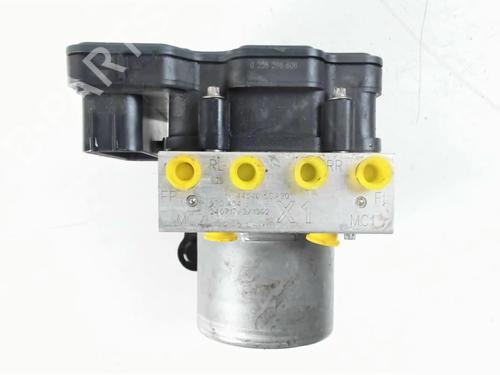 Used ABS pump TOYOTA YARIS (_P21_, _PA1_, _PH1_) 1.5 Hybrid (MXPH10, MXPH11) (116 hp) 32396570