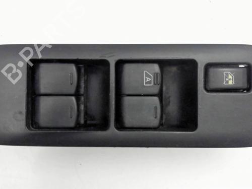 Used Left front window switch NISSAN QASHQAI I (J10, NJ10) 1.5 dCi (110 hp) 30363904