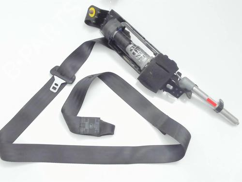 Used Front right seatbelt Front right seatbelt VOLVO C30 (533) 2.0 D (136 hp) 20427256 20427256