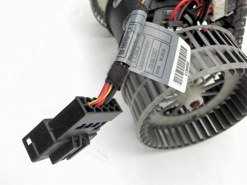 Heater blower motor BMW 5 Touring (E61) 525 xd | BP26964393M62 