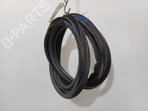 rubber-door-seal-hyundai-i30-pde-pd-pden-2016-40199396 main image
