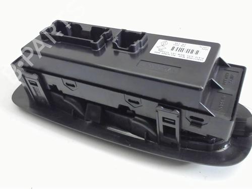 Left front window switch RENAULT KADJAR (HA_, HL_) 1.2 TCe 130 (HLMR) | BP31871749I27