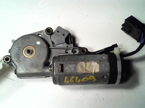 Moteur du toit ouvrant BMW 5 (E34) 535 i (211 hp) 21232237