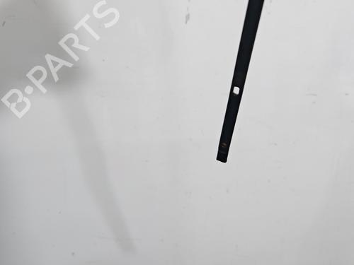Used Front windshield wiper arm Front windshield wiper arm 39151070 39151070