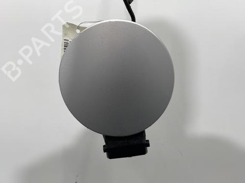 Używane Klapa wlewu paliwa VW POLO IV (9N_, 9A_) 1.4 16V (75 hp) 31679595