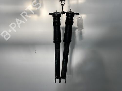 Højre bagtil støddæmper HYUNDAI ix35 (LM, EL, ELH) 1.7 CRDi (116 hp) 31654239