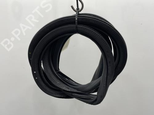 Used Rubber door seal Rubber door seal PEUGEOT 208 II (UB_, UP_, UW_, UJ_) 1.2 PureTech 75 (75 hp) 22695953 22695953