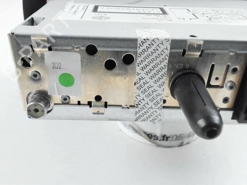 Used Radio Radio FIAT PUNTO (188_) 1.3 JTD 16V (70 hp) 33131129 33131129