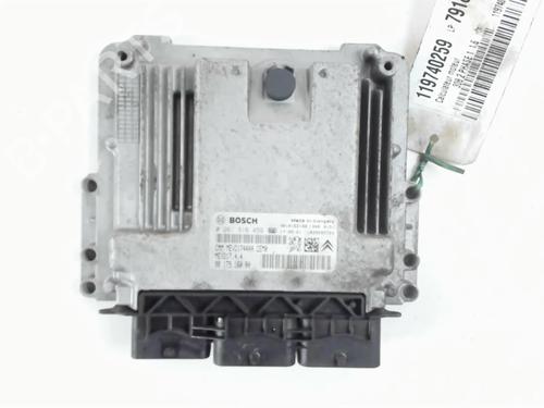 Used Engine control unit (ECU) PEUGEOT 308 II (LB_, LP_, LW_, LH_, L3_) 1.6 GTi (L35GNH) (272 hp) 32138781