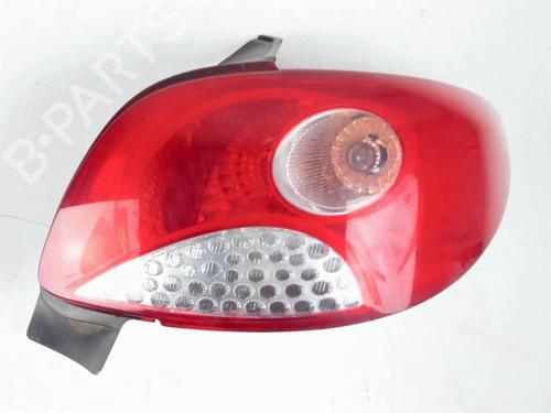 Højre baglygte PEUGEOT 206+ (2L_, 2M_) 1.4 HDi eco 70 (68 hp) 31159581