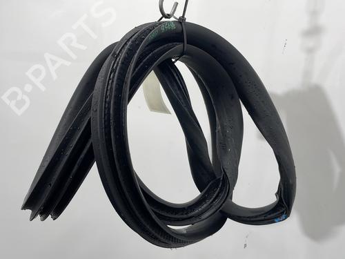 rubber-door-seal-ford-fiesta-vii-hj-hf-2017-32981597 main image