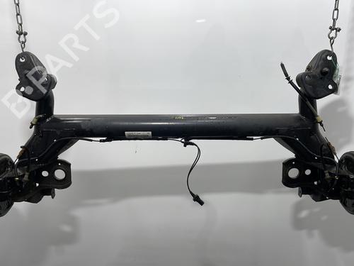 Used Rear axle FORD FIESTA V (JH_, JD_) 1.3 (69 hp) 31583996