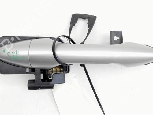 Højre bagtil udvendigt håndtag HYUNDAI ix35 (LM, EL, ELH) 1.7 CRDi (116 hp) 31679532