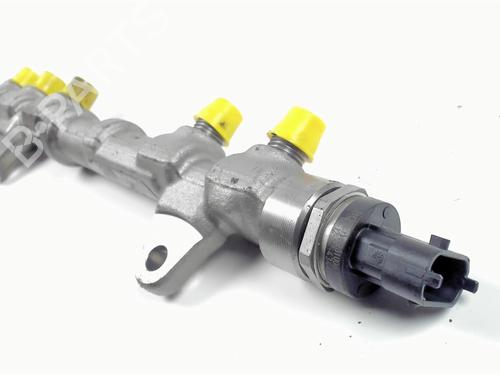 Used Injection rail Injection rail OPEL CORSA E (X15) 1.3 CDTI (08, 68) (95 hp) 20402480 20402480