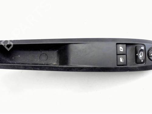 Used Left front window switch Left front window switch CITROËN DS3 (SA_) 1.6 HDi 110 (112 hp) 32149371 32149371