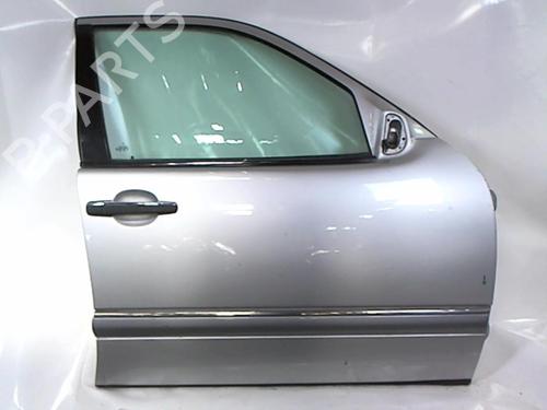Used Right front door MERCEDES-BENZ E-CLASS T-Model (S210) E 290 T Turbo-D (210.217) (129 hp) 20477195
