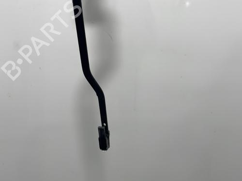 Used Front windshield wiper arm Front windshield wiper arm RENAULT SAFRANE I (B54_) 2.1 dT (B546) (88 hp) 33834189 33834189