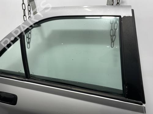 Dør højre bagtil Dør højre bagtil 31126677 31126677