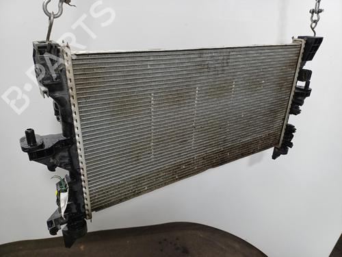 Used Water radiator Water radiator 37728164 37728164
