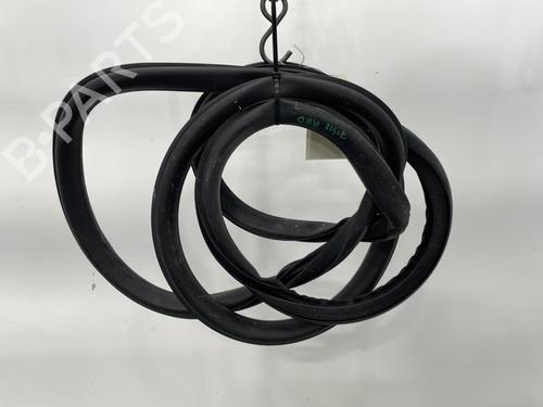 Used Rubber door seal CHEVROLET ORLANDO (J309) 2.0 D (163 hp) 20439919