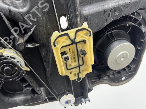 Used Front right window mechanism Front right window mechanism MG MARVEL R EV (EP21) (288 hp) 32250296 32250296