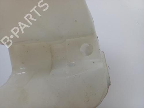 Used Windscreen washer tank Windscreen washer tank 38675403 38675403