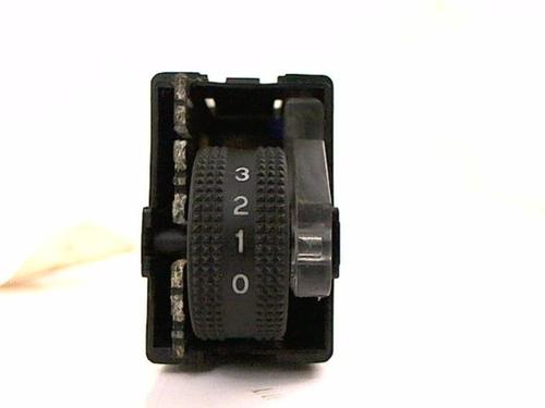 Used Headlight switch HYUNDAI H-1 / STAREX Bus (A1) 2.5 CRDi (140 hp) 21234314