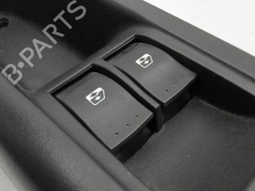 Left front window switch RENAULT CLIO II (BB_, CB_) 1.5 dCi (B/C2J) | BP28362066I27 