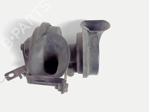 Used Horn VW POLO (9N_, 9A_) 1.4 16V (80 hp) 20391324