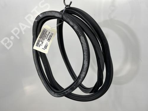 rubber-door-seal-audi-a4-b8-avant-8k5-2007-2008-2009-2010-2011-2012-2013-2014-2015-2016-2017-28811265 main image