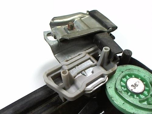 Rudehejsemekanisme Højre foran FORD FOCUS I (DAW, DBW) 1.8 TDCi (115 hp) 20462941