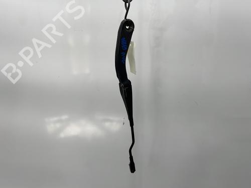 Used Front windshield wiper arm BMW 1 (F21) 114 i (102 hp) 25586666