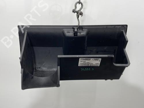 glove-box-toyota-aygo-_b4_-2014-30401811 main image