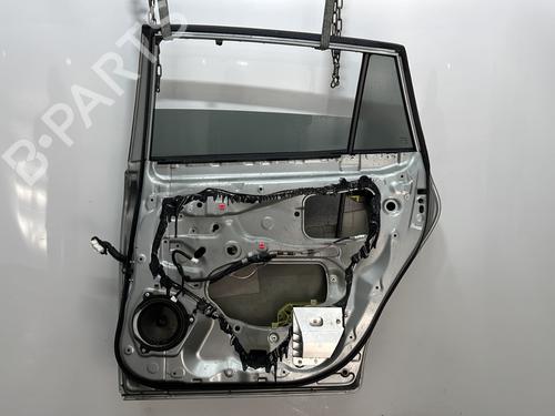 right-rear-door-toyota-verso-_r2_-2009-2010-2011-2012-2013-2014-2015-2016-2017-2018-32736112 main image
