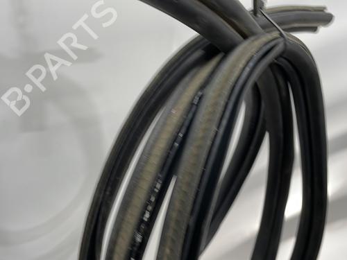 Rubber door seal FORD FIESTA V (JH_, JD_) 1.4 TDCi | BP29438025C142 