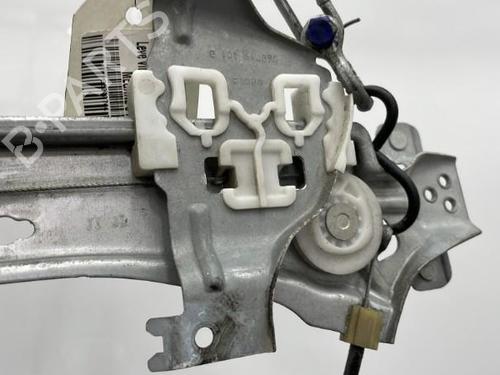 Rear right window mechanism RENAULT MEGANE III Hatchback (BZ0/1_, B3_) 1.6 dCi (BZ00, BZ12, BZ13) | BP20404962C25 