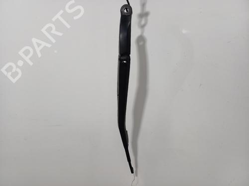 Used Front windshield wiper arm Front windshield wiper arm 37166195 37166195