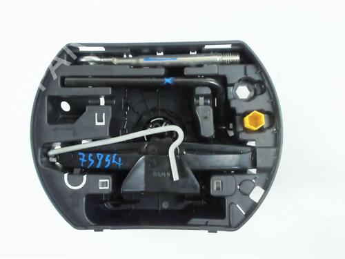 Used Jack Kit PEUGEOT 308 II (LB_, LP_, LW_, LH_, L3_) 1.5 BlueHDi 130 (131 hp) 29412396
