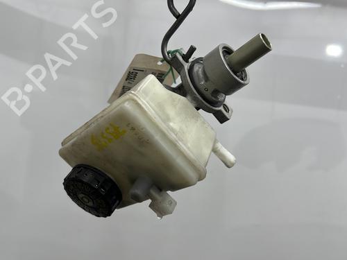 brake-master-cylinder-toyota-yaris-_p1_-1999-2000-2001-2002-2003-2004-2005-33314890 main image
