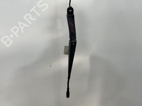 Used Front windshield wiper arm VOLVO XC90 I (275) D5 AWD (163 hp) 28567637