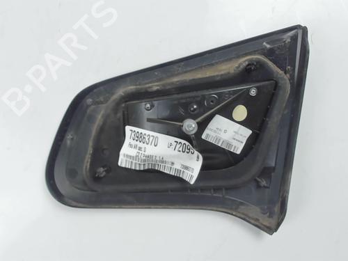 Used Left tailgate light Left tailgate light CITROËN C3 II (SC_) 1.4 HDi 70 (SC8HZC, SC8HR0, SC8HP4) (68 hp) 20405569 20405569