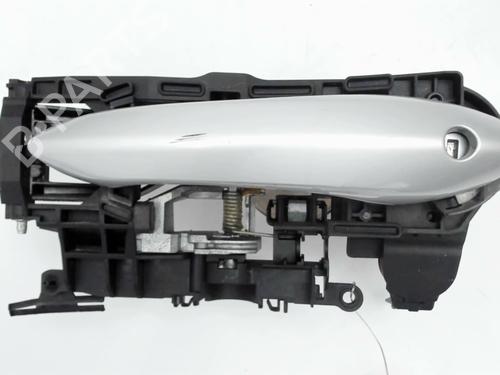 Front left exterior door handle BMW 5 Touring (F11) 520 d | BP20389271C128 