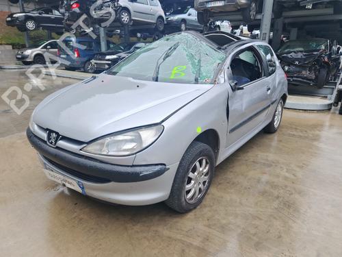 Used Parts PEUGEOT 206 Hatchback (2A/C)  1.4 i  4483368